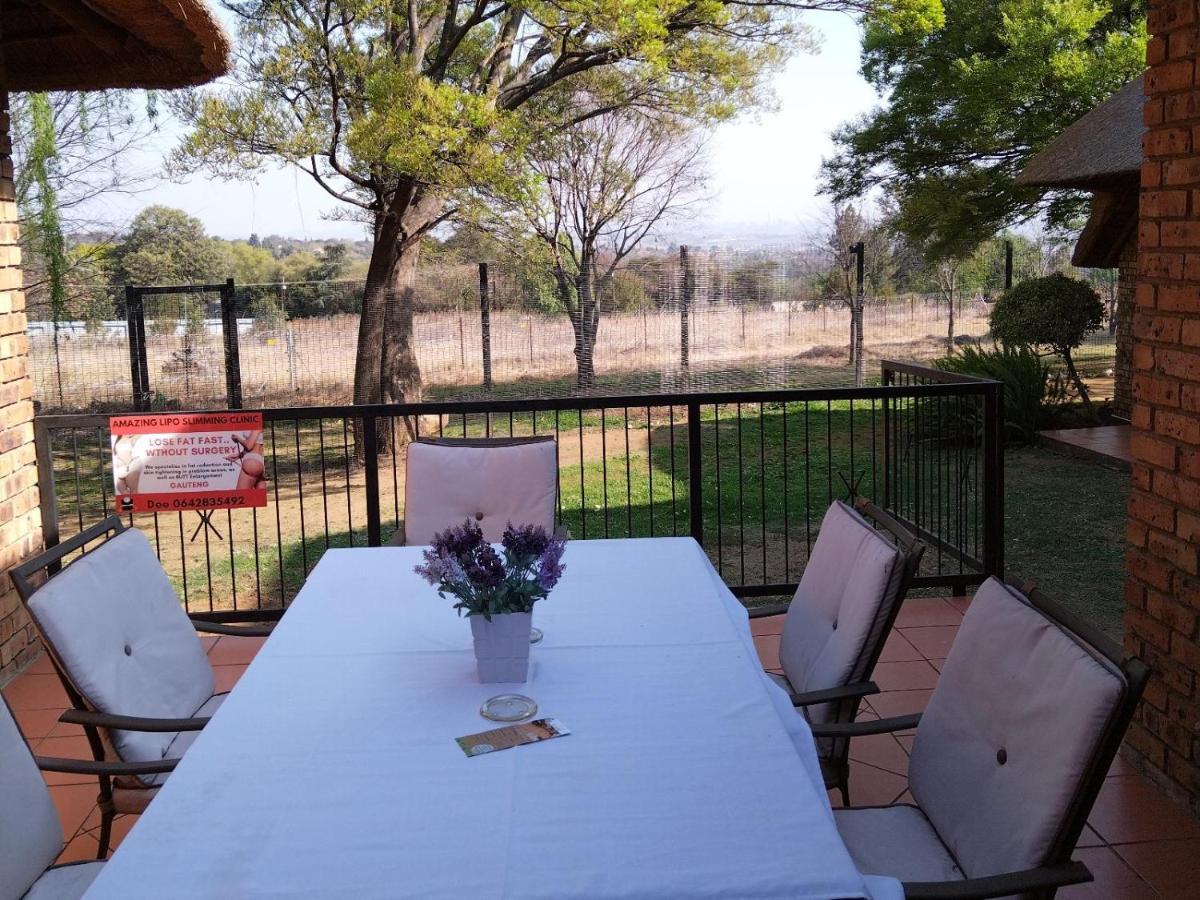 Khaya Africa Guesthouse Midrand Exteriör bild